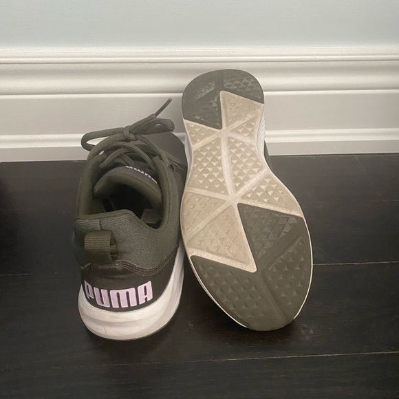 Ladies Puma Runners - Picture 4 of 4